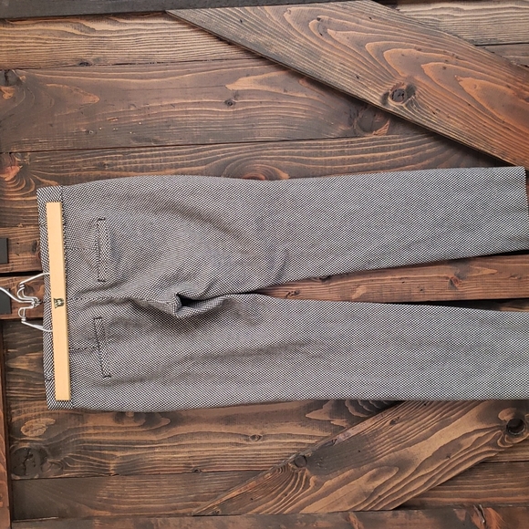 Banana republic - Picture 4 of 10